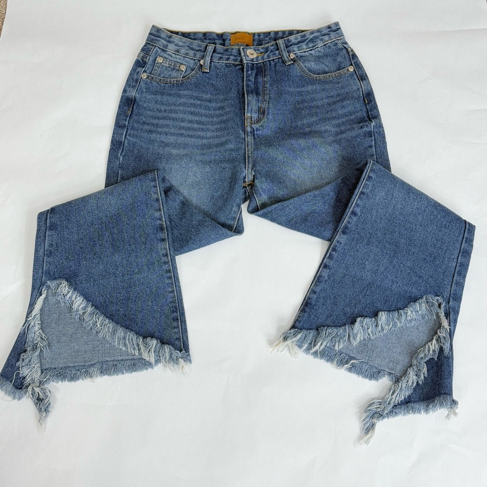 NWOT POL Distressed High Waisted Flare Wide Leg Denim Frayed Hem Jeans Boho Y2K